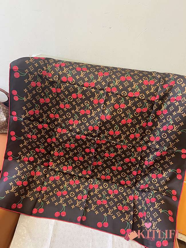Kitlife Louis Vuitton Cherry Brown Scarf 90x90cm - 1