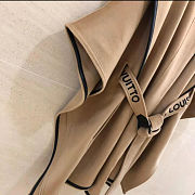 Kitlife Louis Vuitton Cape Coat Beige - 3