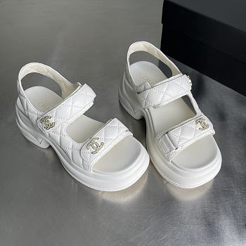 Kitlife Chanel Thick Platform Pattern Sandals White