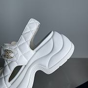 Kitlife Chanel Thick Platform Pattern Sandals White - 3
