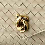 Kitlife Bottega Veneta Knot Lock Bag Beige 817191 25x16x5.5cm - 6