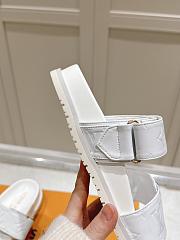 Kitlife Louis Vuitton Bom Dia Flat Comfort Mules White - 4