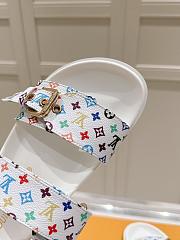 Kitlife Louis Vuitton Bom Dia Flat Comfort Mules White Multicolor - 6