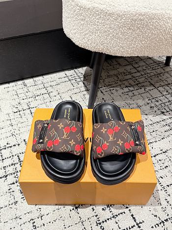 Kitlife Lousi Vuitton Pool Pillow Comfort Cherry Brown Monogram Slippers