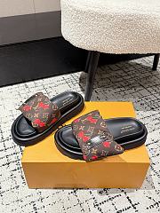Kitlife Lousi Vuitton Pool Pillow Comfort Cherry Brown Monogram Slippers - 2