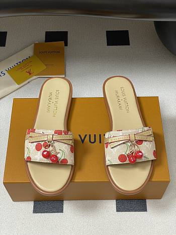 Kitlife Louis Vuitton X TM Lily Cherry Pendant Flat Mules Beige
