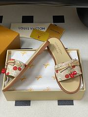 Kitlife Louis Vuitton X TM Lily Cherry Pendant Flat Mules Beige - 3