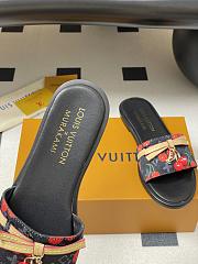 Kitlife Louis Vuitton X TM Lily Cherry Pendant Flat Mules Black - 4