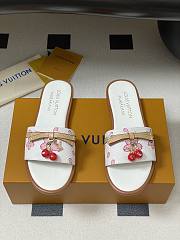 Kitlife Louis Vuitton X TM Lily Cherry Pendant Flat Mules White Flower - 1