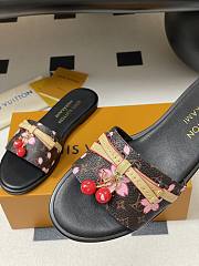 Kitlife Louis Vuitton X TM Lily Cherry Pendant Flat Mules Brown Flower - 6