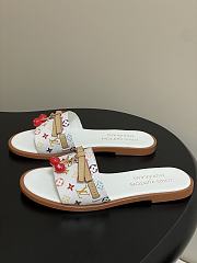 Kitlife Louis Vuitton X TM Lily Cherry Pendant Flat Mules White Multicolor - 2