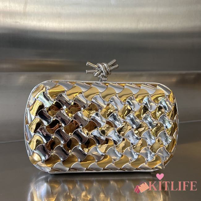 Kitlife Bottega Veneta Evening Bag Gold and Silver 778500 19x11.5x5cm - 1
