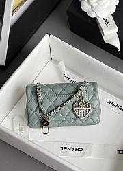 Kitlife Chanel Classic Mini Bag with Hook Lambskin Light Green 8x12.5x5cm - 2