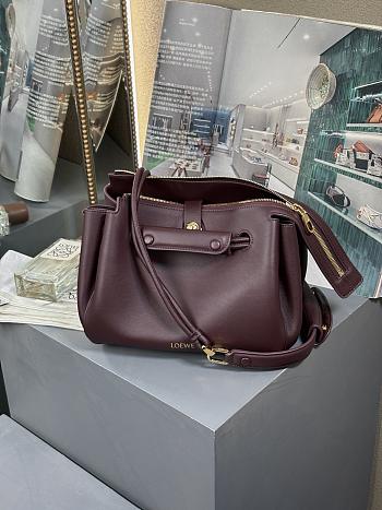 Kitlife Loewe Madrid Small Handbag Burgundy 250519 23.5x10x19cm