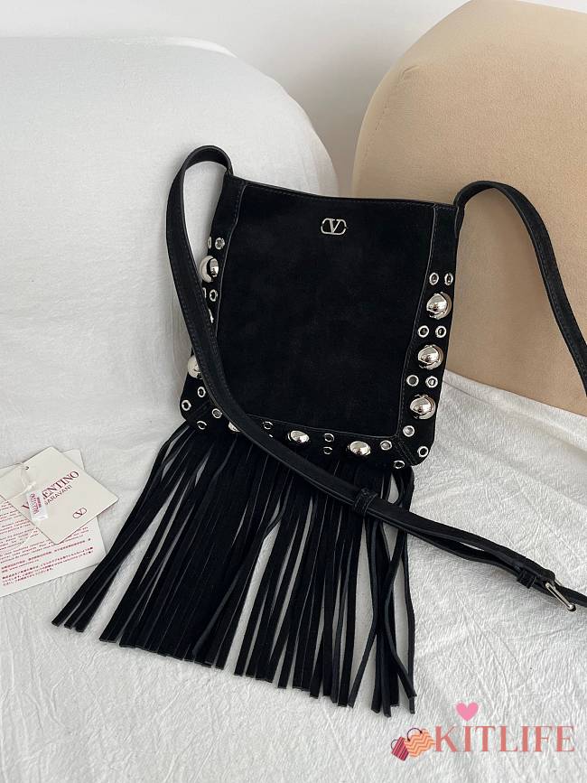 Kitlfie Valentino Garavani Nellcôte Black Suede Tassel Bag 20x20x3cm - 1