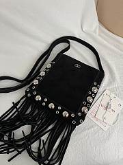 Kitlfie Valentino Garavani Nellcôte Black Suede Tassel Bag 20x20x3cm - 4