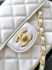 Kitlife Chanel 25SS Flap Bag With Top Handle White 14x20x6cm - 5