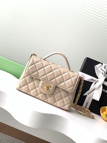 Kitlife Chanel 25SS Flap Bag With Top Handle Beige 14x20x6cm