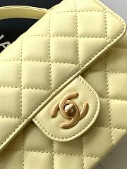 Kitlife Chanel 25SS Flap Bag With Top Handle Light Yellow 14x20x6cm - 5