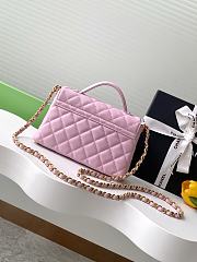 Kitlife Chanel 25SS Flap Bag With Top Handle Pink 14x20x6cm - 4