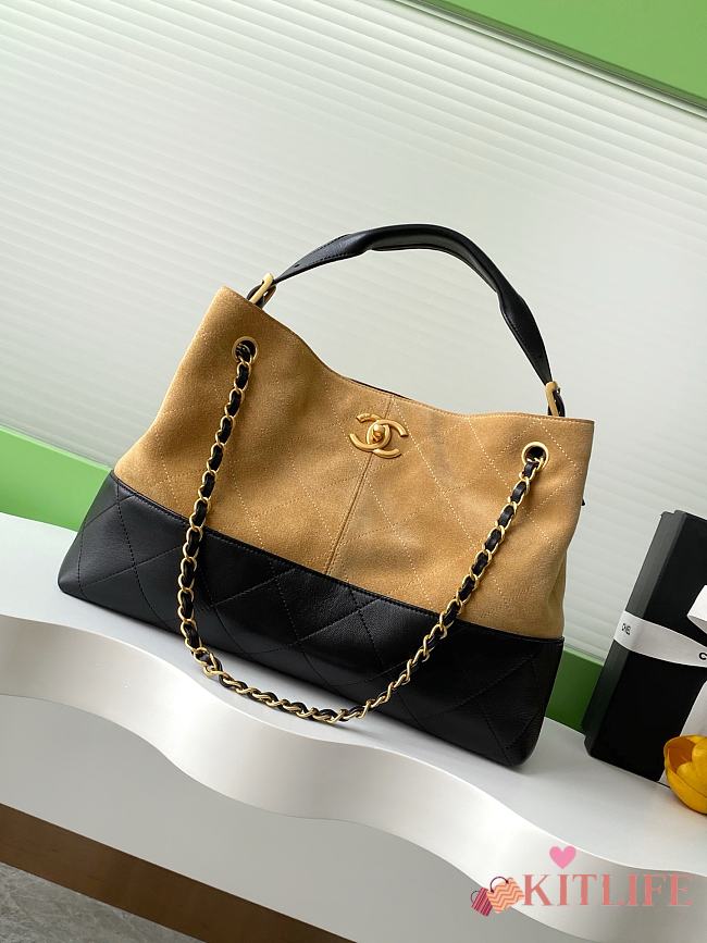 Kitlife Chanel Shopping Bag Beige Suede Calfskin and Black Shiny Lambskin & Gold-Tone Metal 36x24x12cm - 1