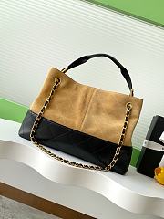 Kitlife Chanel Shopping Bag Beige Suede Calfskin and Black Shiny Lambskin & Gold-Tone Metal 36x24x12cm - 4