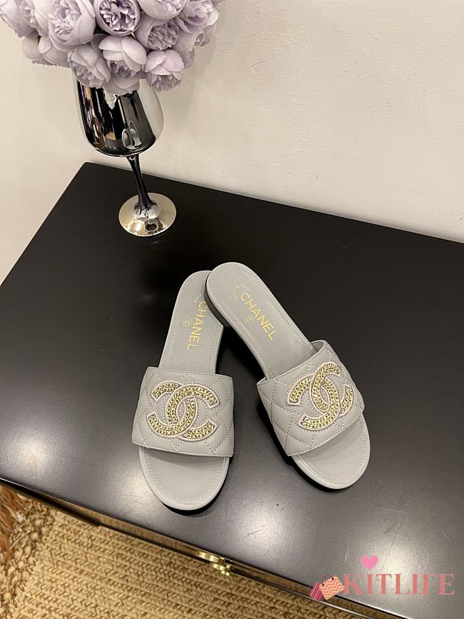 Kitlife Chanel Logo Woven Slippers Grey - 1