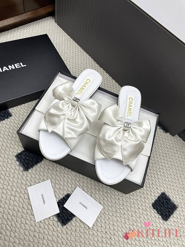 Kitlife Chanel 25 Bow-decorated Flat Slippers White - 1