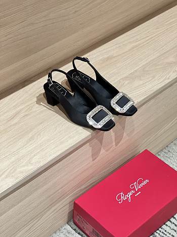 Kitlife Roger Vivier Belle Vivier Slingback Pumps Black 45mm