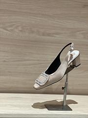  Kitlife Roger Vivier Belle Vivier Slingback Pumps Beige 45mm - 5