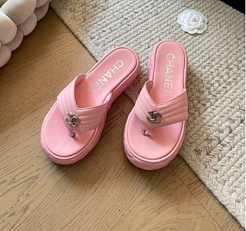 Kitlife Chanel 25C Thick-soled Flip Flops Pink