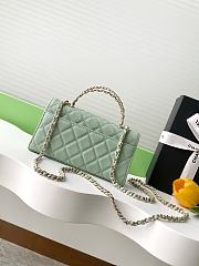 Kitlife Chanel 25S Kelly Top Handle Bag Light Green 10x18x4.5cm - 3