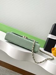 Kitlife Chanel 25S Kelly Top Handle Bag Light Green 10x18x4.5cm - 2