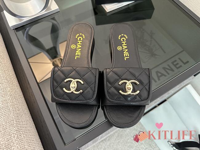 Kitlife Chanel Black CC Logo Turnlock Slides - 1