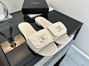 Kitlife Chanel White CC Logo Turnlock Slides - 6