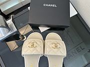 Kitlife Chanel White CC Logo Turnlock Slides - 3