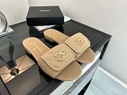 Kitlife Chanel Beige CC Logo Turnlock Slides - 2