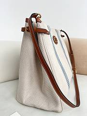 Kitlife Valentino Garavani Antibes Canvas Bag In Natural & Blue 41x33x20cm - 5