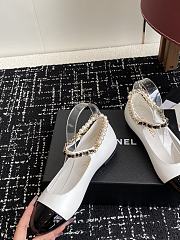 Kitlife Chanel Mary Janes White Lambskin, Black Patent Calfskin, Imitation Pearls & Metal Shoes - 2