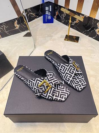 Kitlife Balmain Square-toe Slippers White & Black