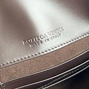 Kitlife Bottega Veneta Baby Liberta Bag Dark Brown 24x15.5x5cm - 2