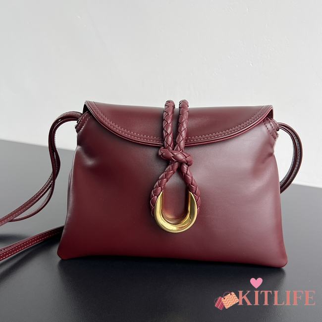Kitlife Bottega Veneta Baby Liberta Bag Burgundy 24x15.5x5cm  - 1