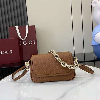 Kitlife Gucci GG Emblem Shoulder Bag In Brown GG Leather 847448 20.5x13x7cm