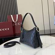 Kitlife Gucci GG Emblem Small Shoulder Bag Black 847450 22x14x8cm - 6