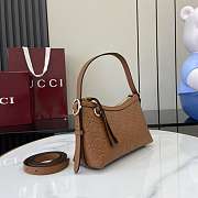 Kitlife Gucci GG Emblem Small Shoulder Bag Brown 847450 22x14x8cm - 5