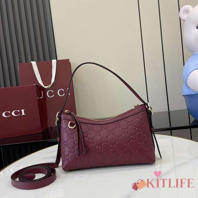 Kitlife Gucci GG Emblem Small Shoulder Bag Red 847450 22x14x8cm - 1