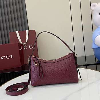 Kitlife Gucci GG Emblem Small Shoulder Bag Red 847450 22x14x8cm