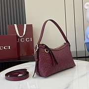 Kitlife Gucci GG Emblem Small Shoulder Bag Red 847450 22x14x8cm - 6