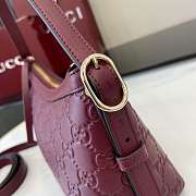 Kitlife Gucci GG Emblem Small Shoulder Bag Red 847450 22x14x8cm - 5