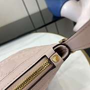 Kitlife Gucci GG Emblem Small Shoulder Bag Pink 847450 22x14x8cm - 5